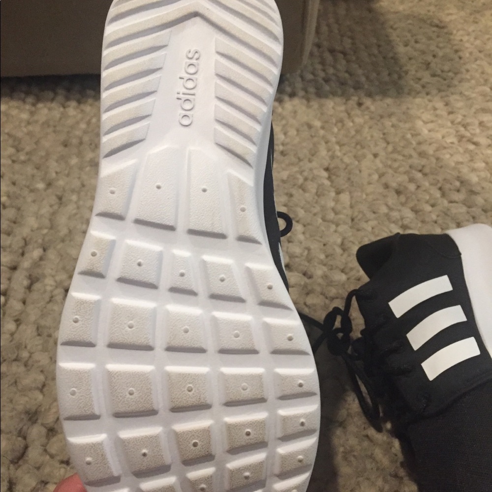 Adidas Athletic Sneaker sz 8.5 - Picture 5 of 6